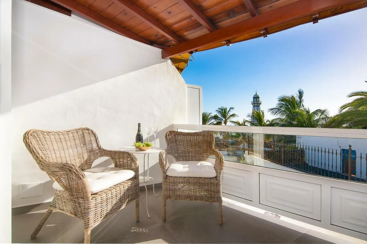 Apartment Rooms & Suites The Lighthouse Tias